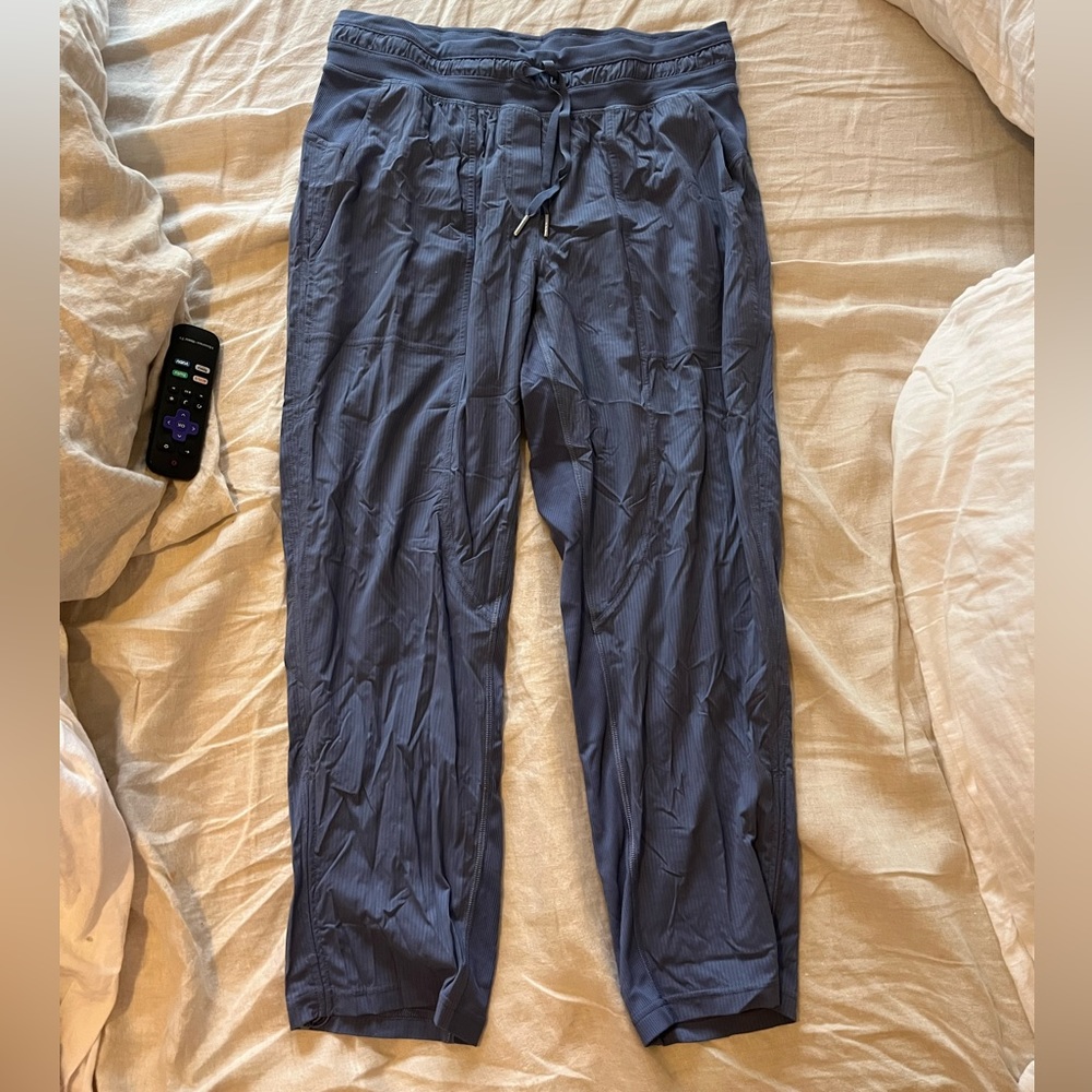Lululemon periwinkle pants